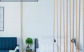 Vibrant Studio